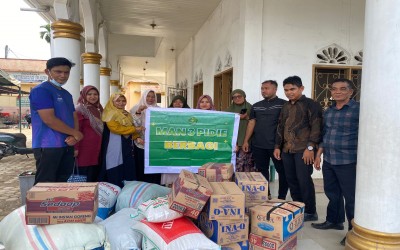 MAN 3 PIDIE SALURKAN BANTUAN HASIL SUMBANGAN GURU DAN SISWA UNTUK KORBAN BANJIR PIDIE JAYA